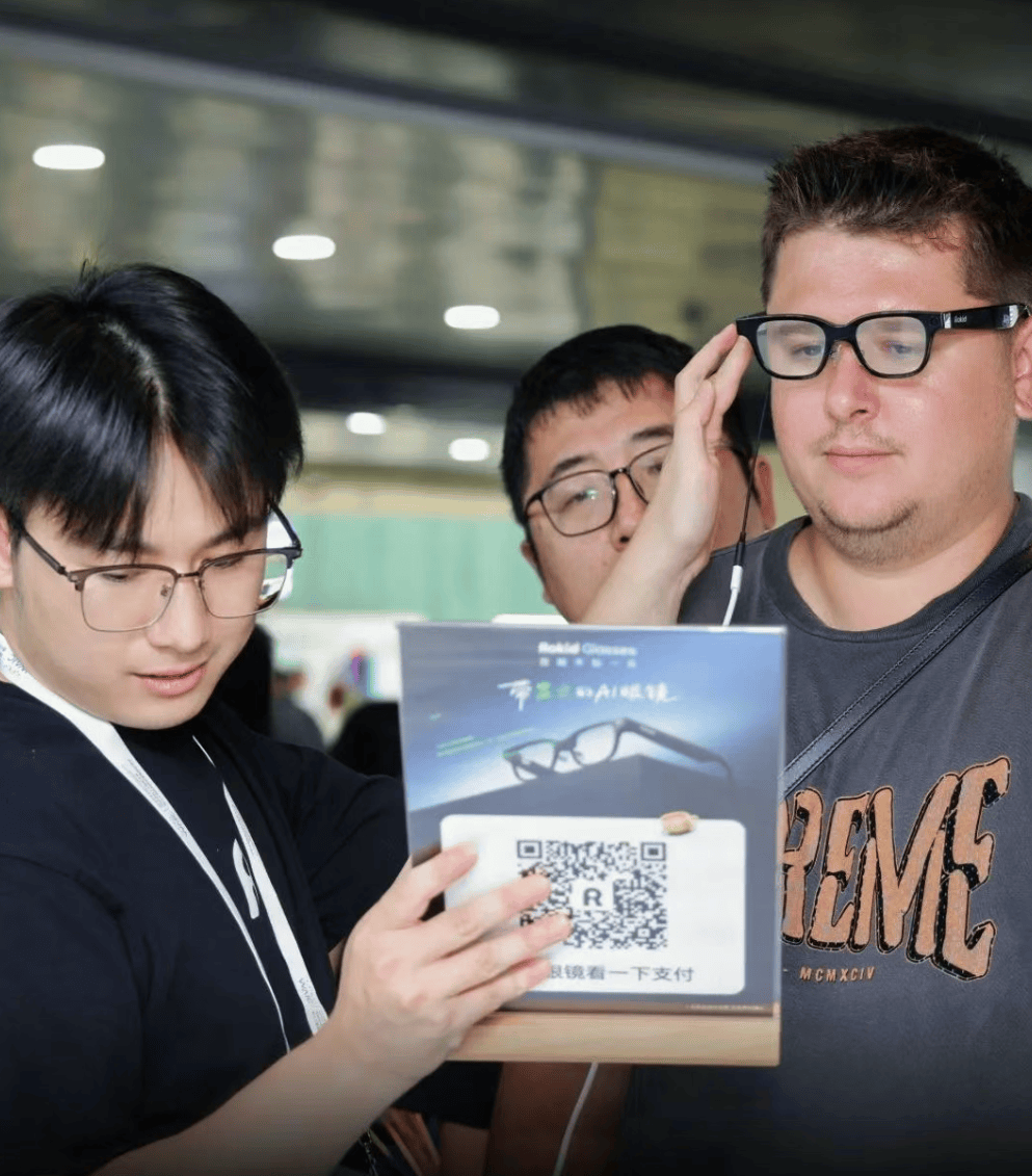 AI眼镜的“小而美”Rokid先交卷了新葡京博彩5天爆卖40000台做AR+(图8) AI眼镜的“小而美”Rokid先交卷了新葡京博彩5天爆卖40000台做AR+(图8)
